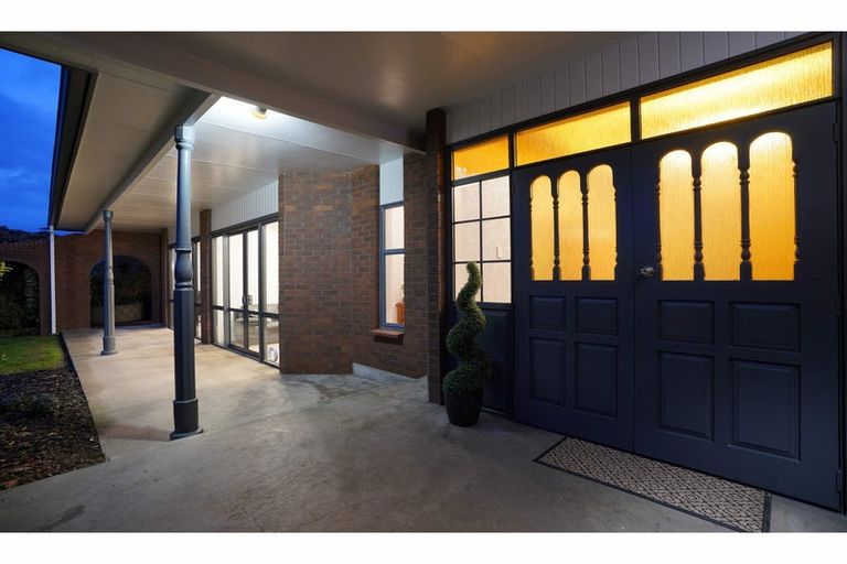 Photo of property in 27 Kildare Drive, Waikiwi, Invercargill, 9810