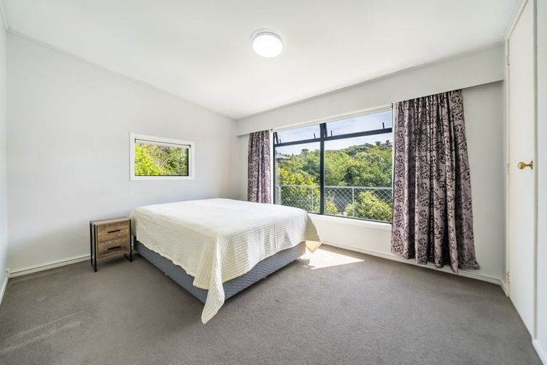 Photo of property in 12a Silverbirch Grove, Churton Park, Wellington, 6037