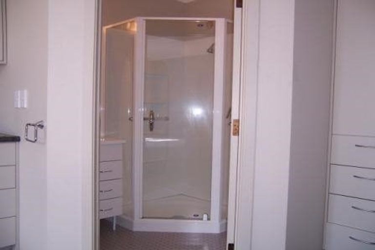 Photo of property in 931 Heaphy Terrace, Fairfield, Hamilton, 3214