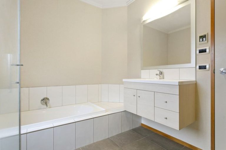 Photo of property in 120 Burwood Road, Matamata, 3400