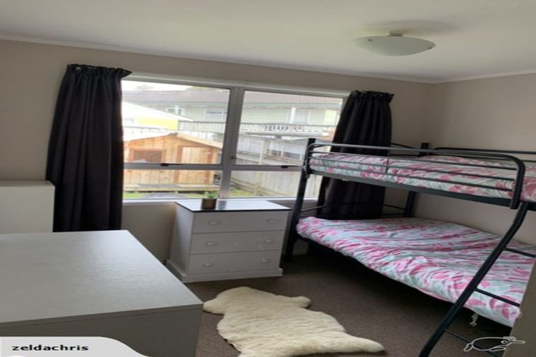 Photo of property in 27 Backhurst Grove, Massey, Auckland, 0614