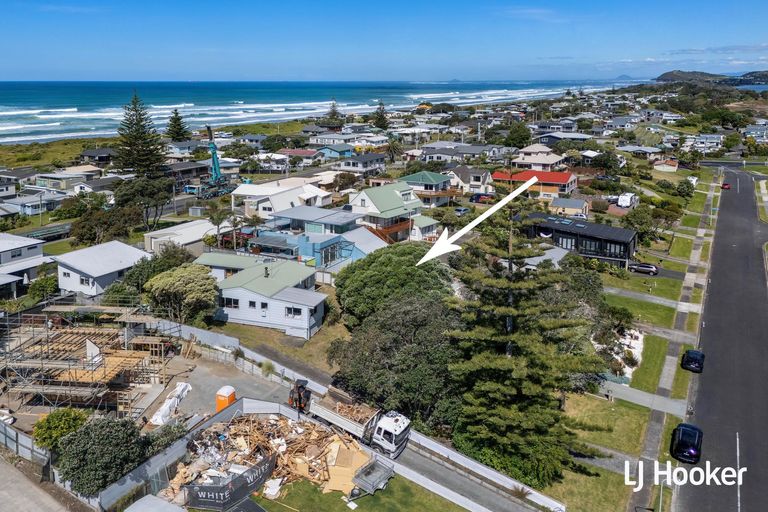 Photo of property in 25 Hanlen Avenue, Waihi Beach, 3611