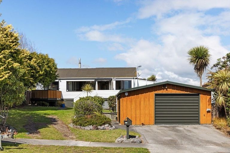 Photo of property in 20 Epping Place, Richmond Heights, Taupo, 3330