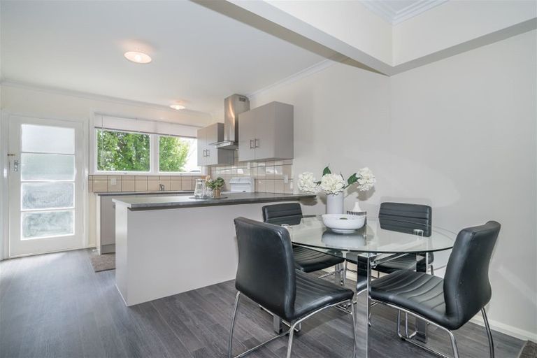 Photo of property in 5/11 Pascal Street, Palmerston North, 4410