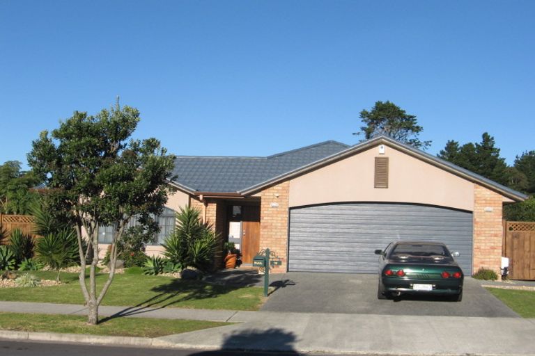 Photo of property in 18 Blackwood Drive, Wattle Downs, Auckland, 2103