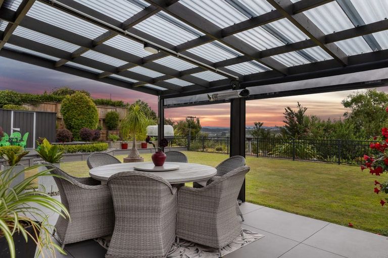 Photo of property in 40 Rexford Heights, Pyes Pa, Tauranga, 3112