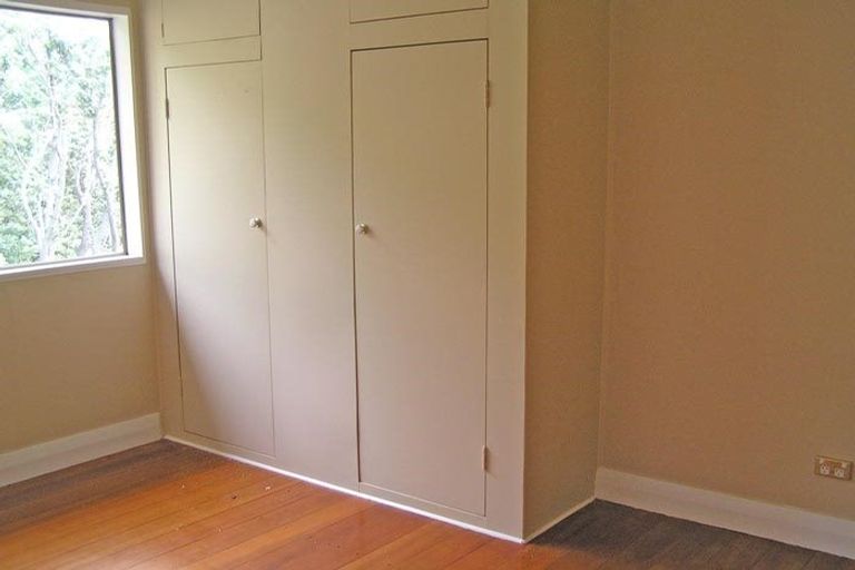 Photo of property in 106 Totara Road, Miramar, Wellington, 6022