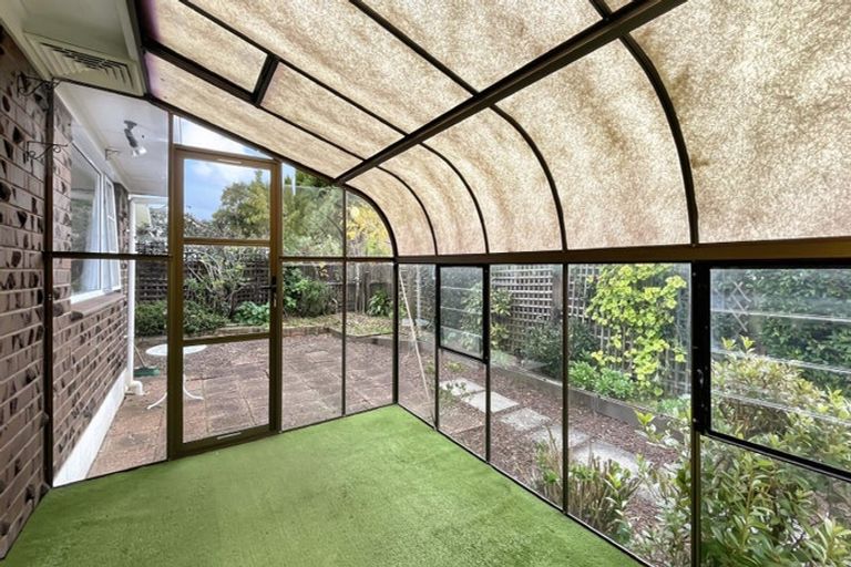Photo of property in 1/65 Titirangi Road, New Lynn, Auckland, 0600