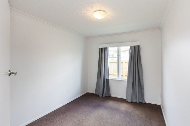 Photo of property in 1 Ferndale Place, Feilding, 4702
