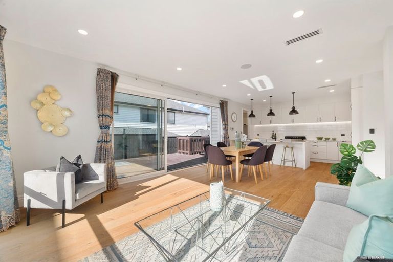 Photo of property in 47 Kewa Road, Albany Heights, Auckland, 0632