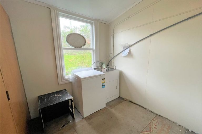 Photo of property in 1 Phillips Street, Kensington, Dunedin, 9011