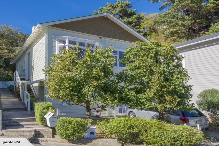 Photo of property in 46 Jackson Street, Island Bay, Wellington, 6023