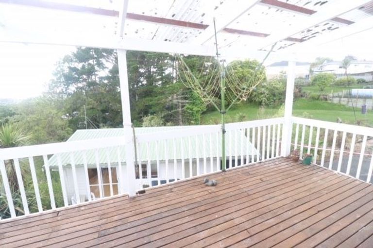 Photo of property in 307 Don Buck Road, Massey, Auckland, 0614