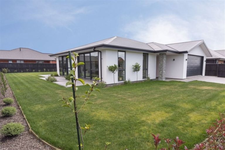 Photo of property in 6 Salisbury Avenue, Rangiora, 7400