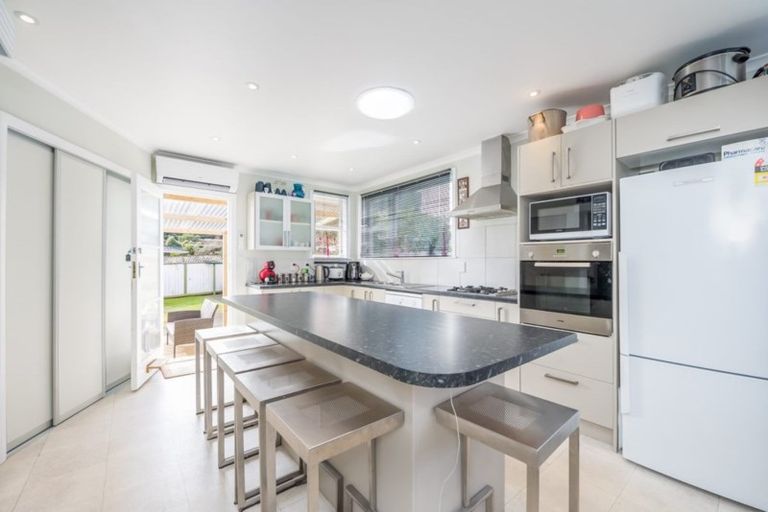 Photo of property in 18 Helvetia Grove, Naenae, Lower Hutt, 5011