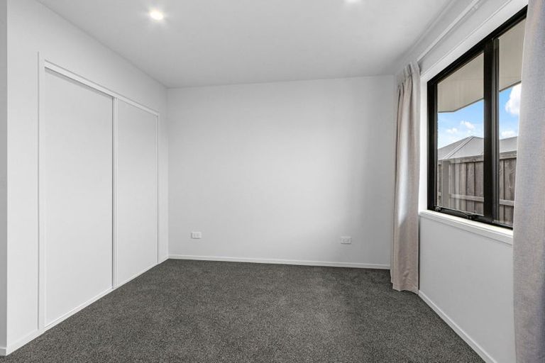 Photo of property in 3 Oakmill Drive, Casebrook, 8051