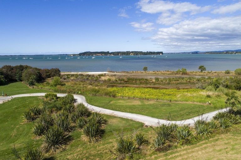 Photo of property in 11 Margaret Drive, Omokoroa, 3114