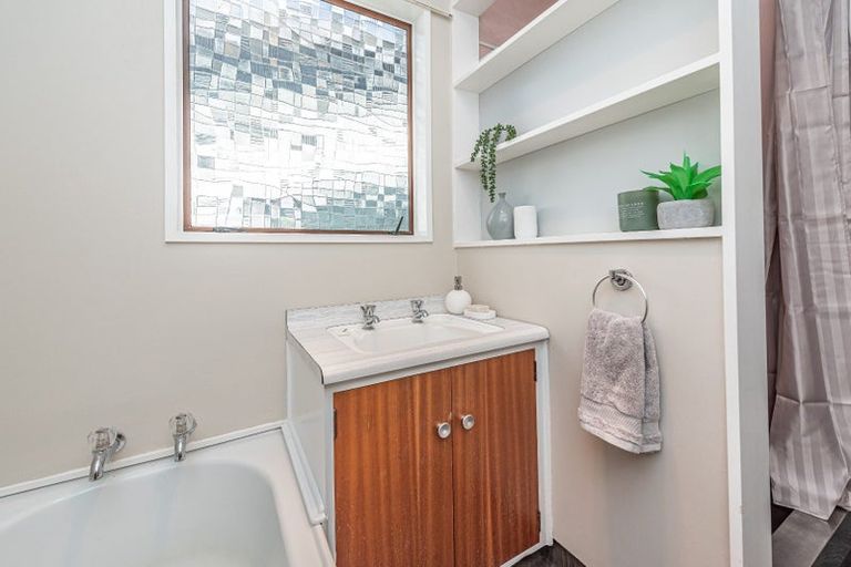 Photo of property in 3 Queen Street, Aramoho, Whanganui, 4500