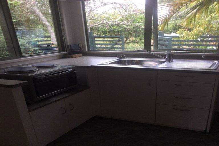 Photo of property in 347 Upper Drive, Greenhithe, Auckland, 0632