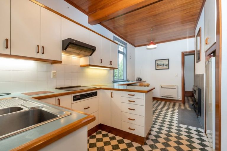 Photo of property in 102 Domain Terrace, Spreydon, Christchurch, 8024