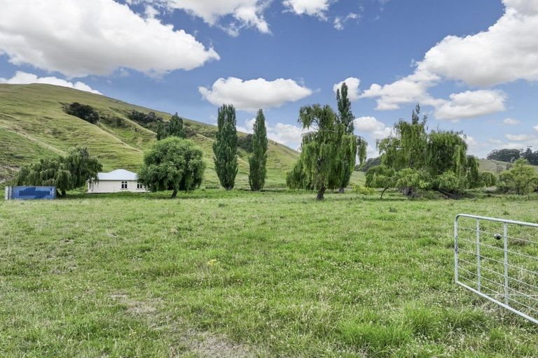 Photo of property in 1568 State Highway 50, Fernhill, Napier, 4183