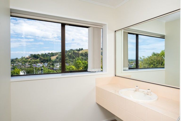 Photo of property in 9 Cumberland Rise, Taradale, Napier, 4112