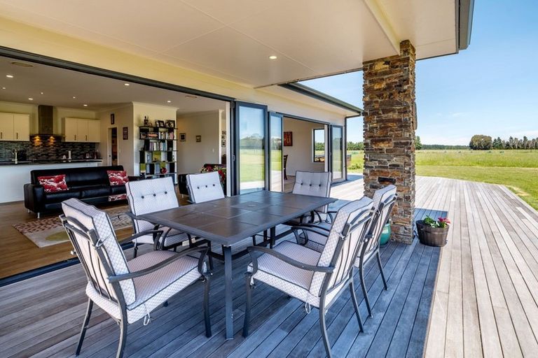 Photo of property in 33 Spencer Lane, Greytown, 5712