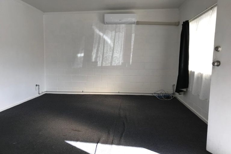 Photo of property in 24 Ireland Road, Mount Wellington, Auckland, 1060