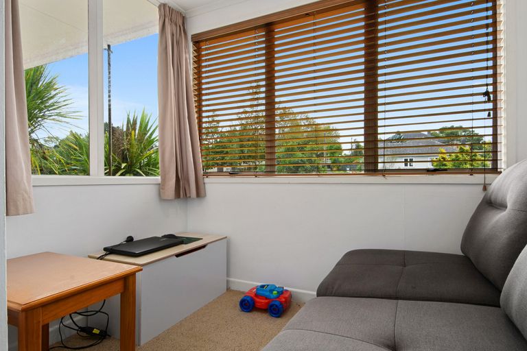Photo of property in 1/32 Willerton Avenue, New Lynn, Auckland, 0600