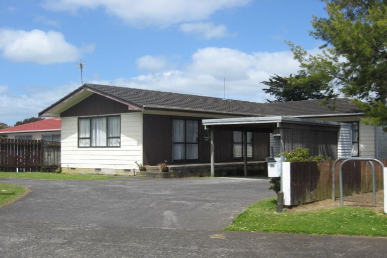 Photo of property in 7 Ngatira Place, Clendon Park, Auckland, 2103