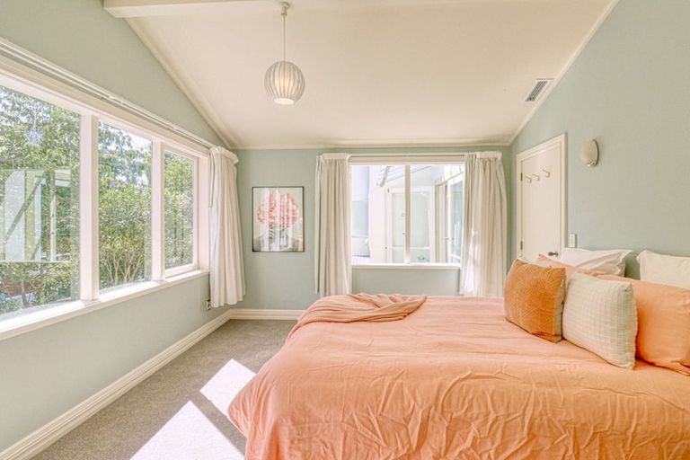 Photo of property in 2/125 Woburn Road, Woburn, Lower Hutt, 5010