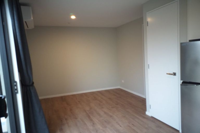 Photo of property in 8 Tahi Street, Albert Town, Wanaka, 9305