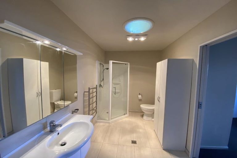 Photo of property in 2/105 Rattray Street, Riccarton, Christchurch, 8041