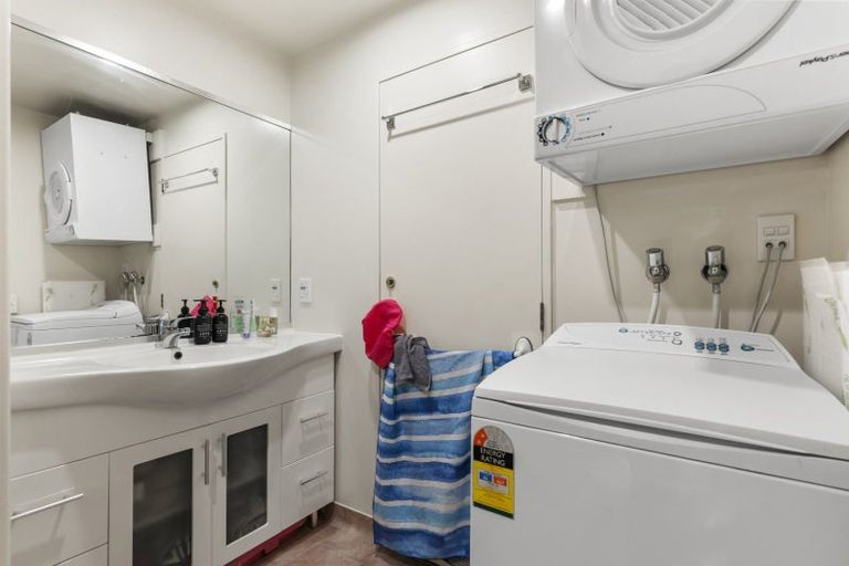 Photo of property in Courtenay Apartments, 407/120 Courtenay Place, Te Aro, Wellington, 6011