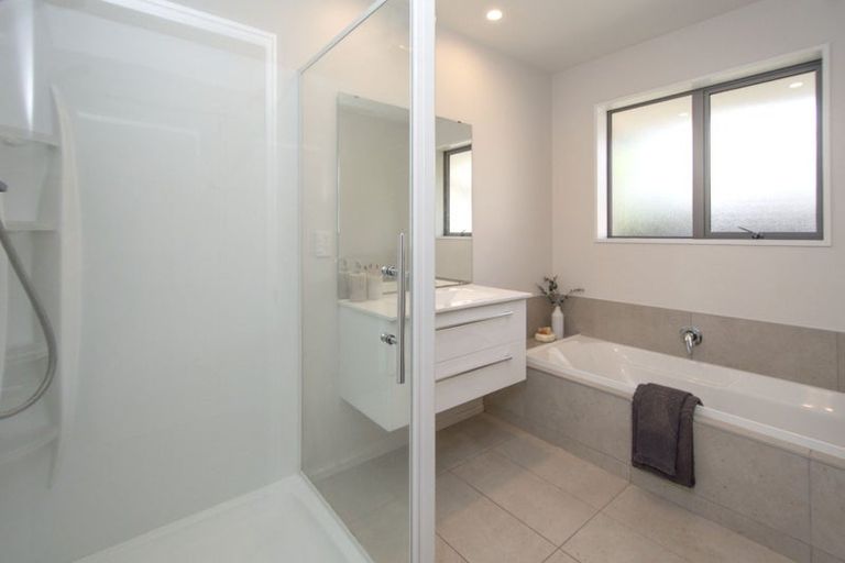 Photo of property in 14 Genoa Avenue, Rolleston, 7614