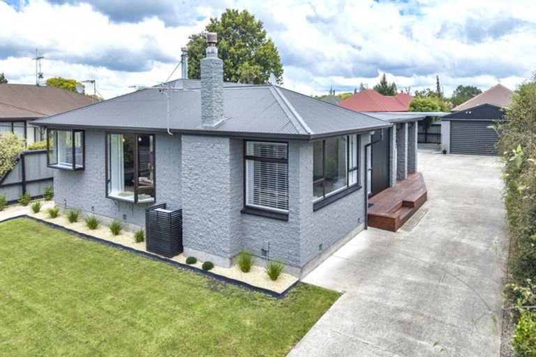 Photo of property in 13 East Belt, Rangiora, 7400