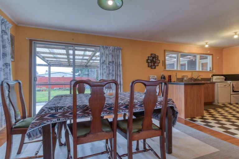 Photo of property in 14 Barnett Place, Pirimai, Napier, 4112