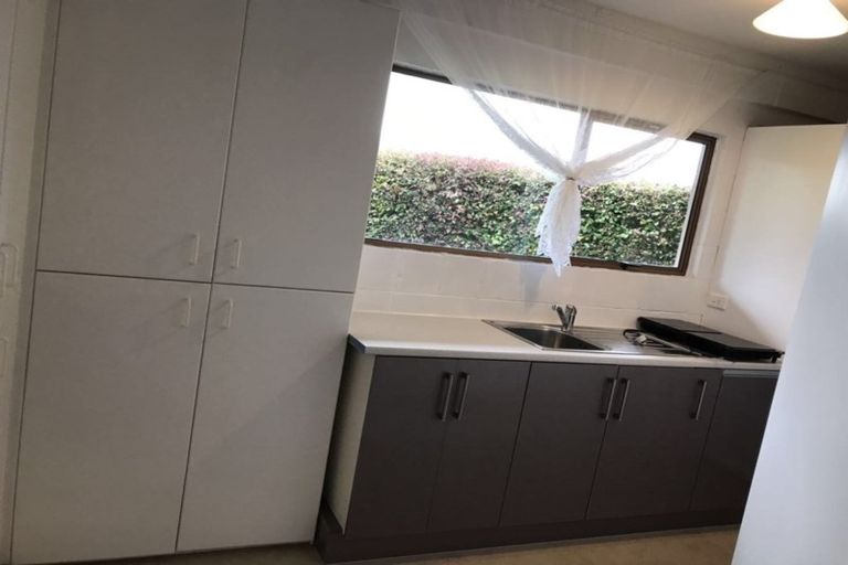 Photo of property in 1/17 Portobello Place, Torbay, Auckland, 0630