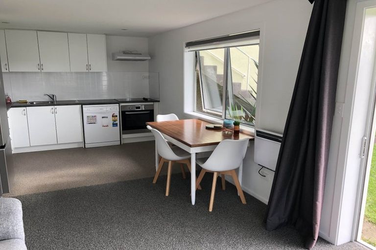 Photo of property in 61 Whiteley Street, Moturoa, New Plymouth, 4310