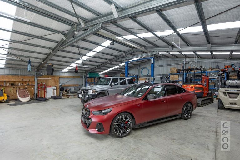 Photo of property in 285 Annandale Road, Taupaki, Henderson, 0782