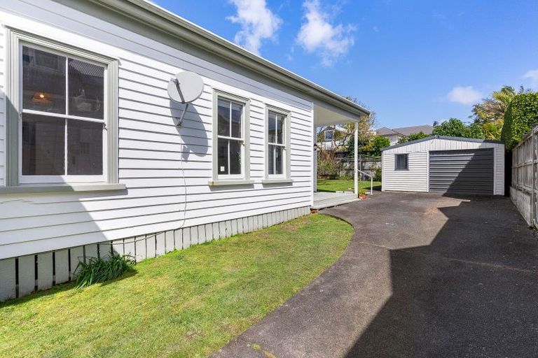 Photo of property in 1 Grahame Street, Devonport, Auckland, 0624