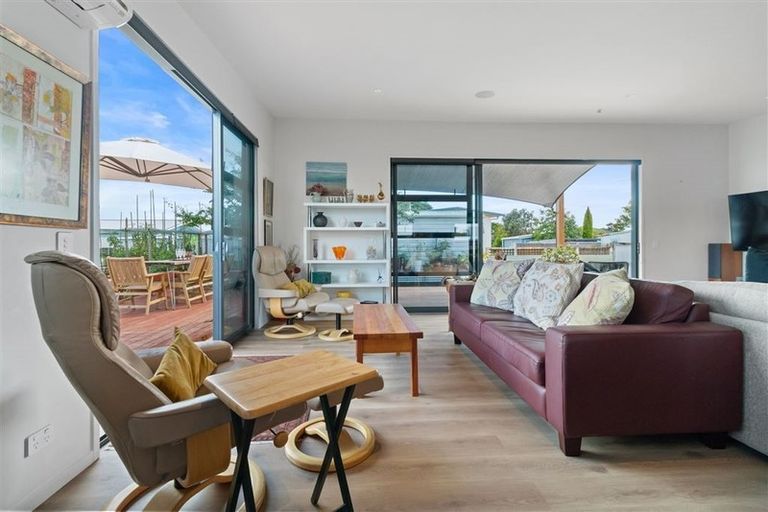 Photo of property in 114 Tamaki Road, Whangamata, 3620