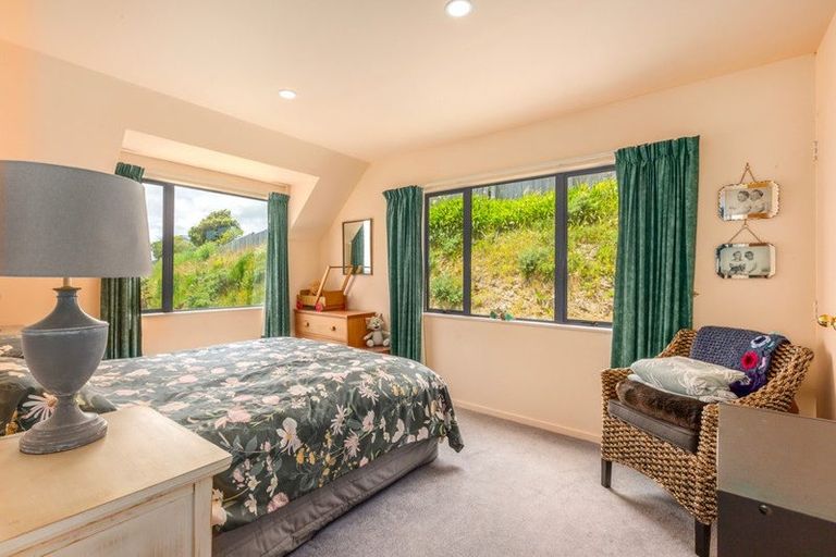 Photo of property in 8b Pelorous Street, Paparangi, Wellington, 6037