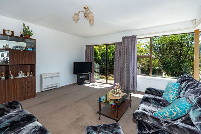 Photo of property in 1/7 Lydbury Place, Parklands, Christchurch, 8083