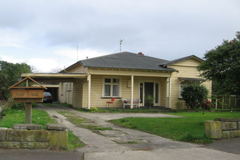 Photo of property in 70 Russell Street, Palmerston North, 4414