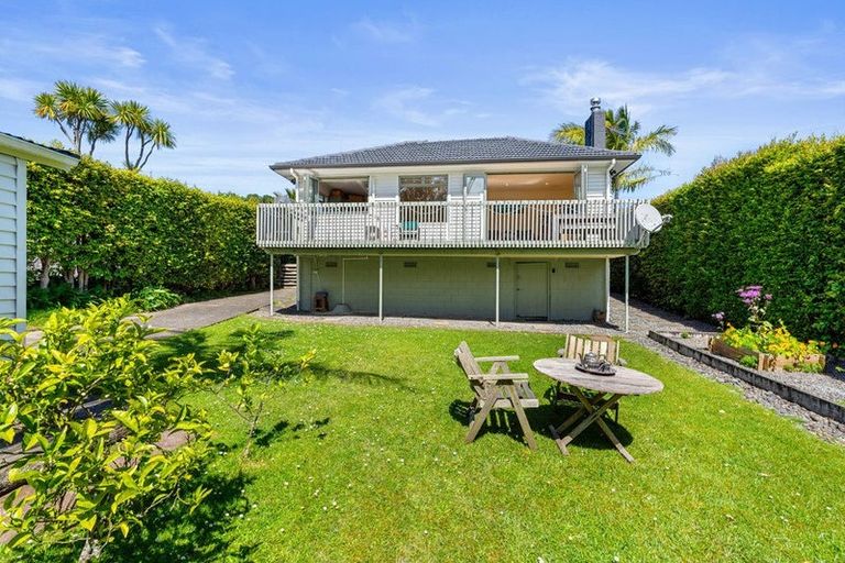 Photo of property in 12 Linwood Avenue, Forrest Hill, Auckland, 0620