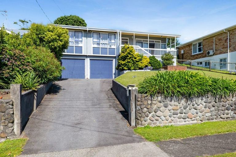 Photo of property in 8 Kitchener Terrace, Moturoa, New Plymouth, 4310