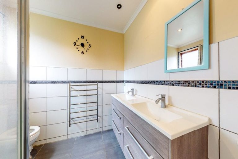 Photo of property in 87 Kings Crescent, Hutt Central, Lower Hutt, 5010