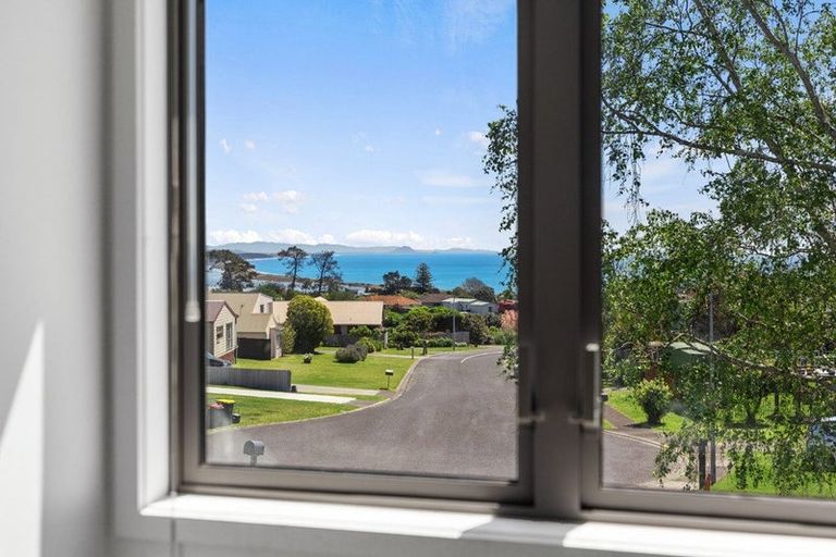 Photo of property in 21 Whenuariri Place, Maketu, Te Puke, 3189