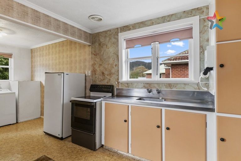 Photo of property in 78 Hewer Crescent, Naenae, Lower Hutt, 5011